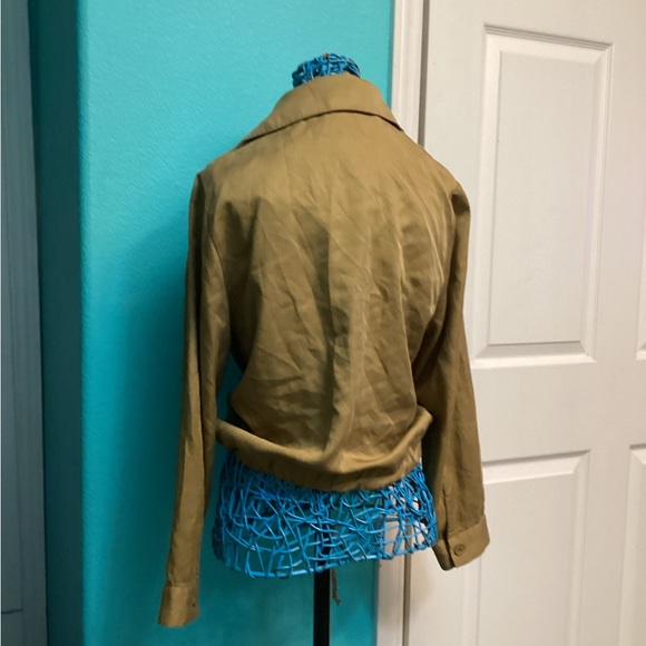 💥PRICE DROP💥 Military Drawstring Blouse - Picture 4 of 6